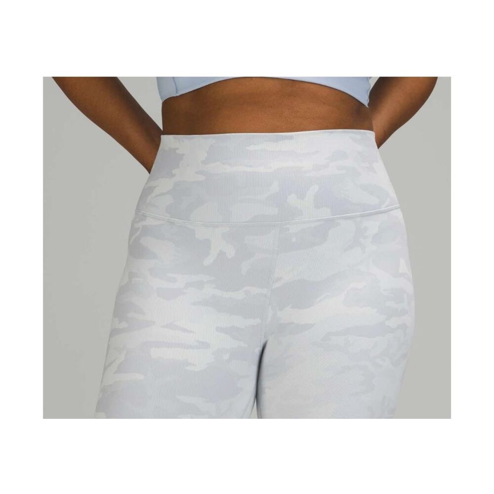 8 M 6" inseam Lululemon Wunder Under Short Ribbed Incognito Camo Alpine White